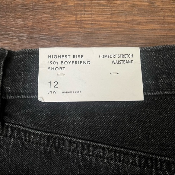 NWT American Eagle Highest Rise 90s Boyfriend Denim Short Black Distressed 12 - Picture 7 of 9